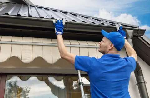 Rénovation de gouttières à Geay